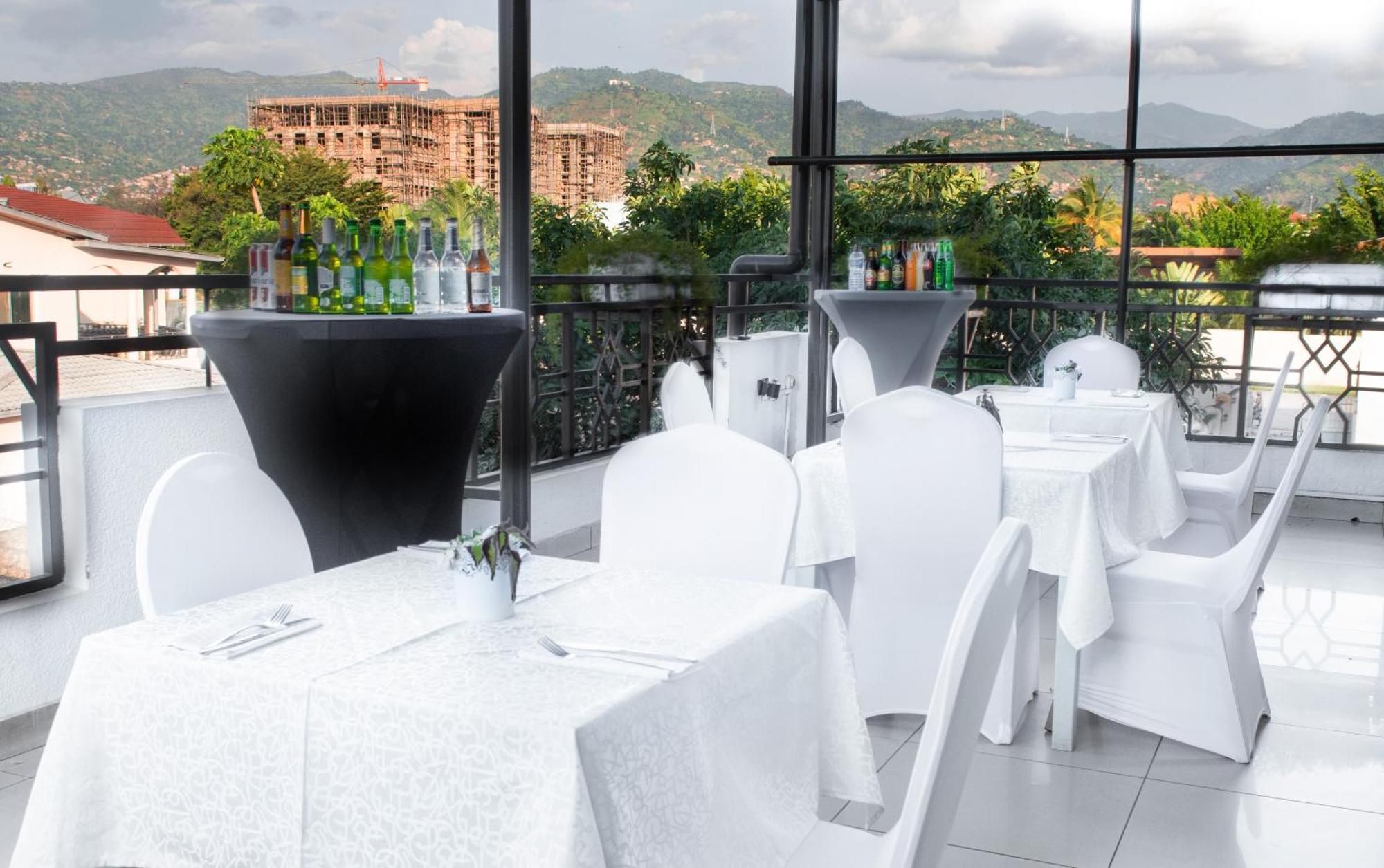 Dolce Vita Resort Hotel Бужумбура Екстер'єр фото
