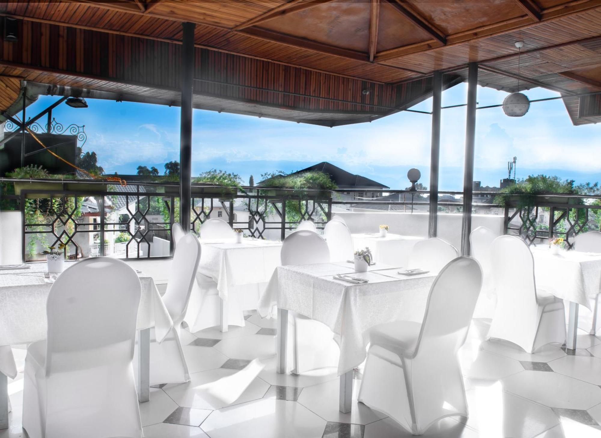 Dolce Vita Resort Hotel Бужумбура Екстер'єр фото